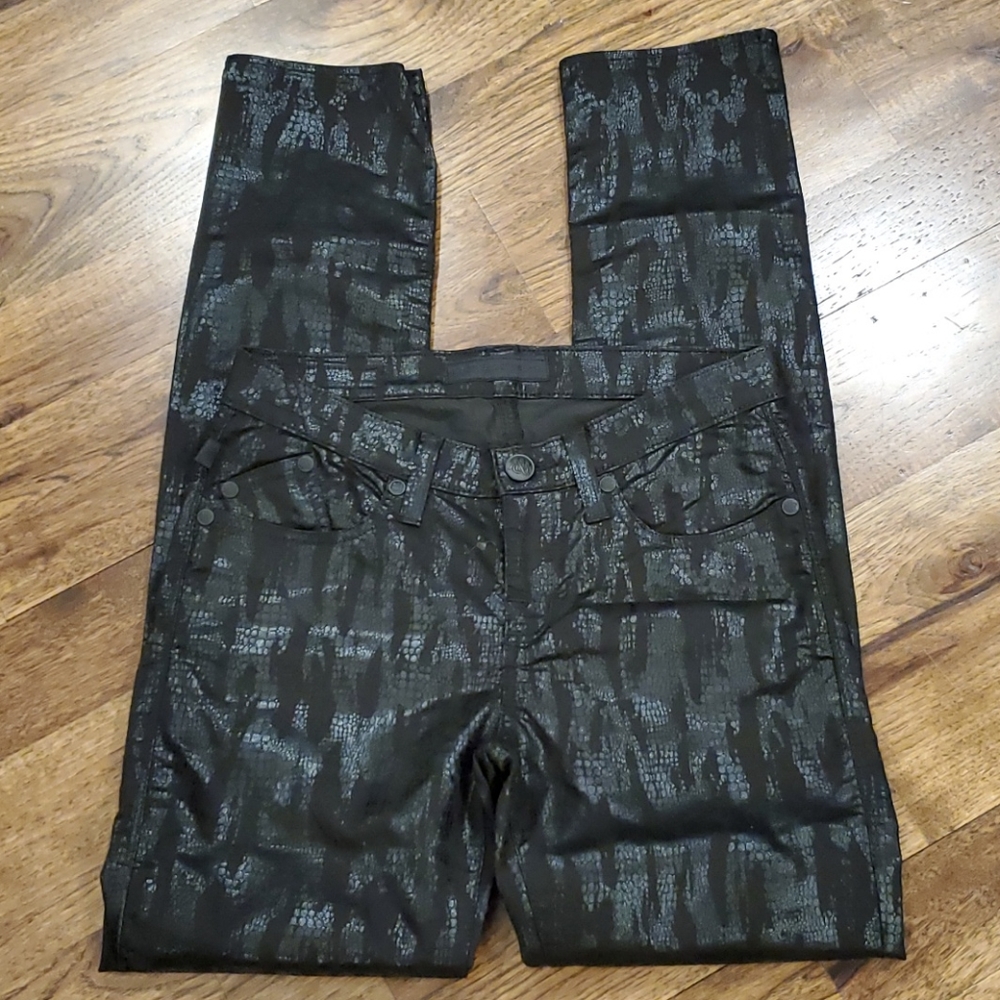 Rock & Republic black shimmer jeans size 8M